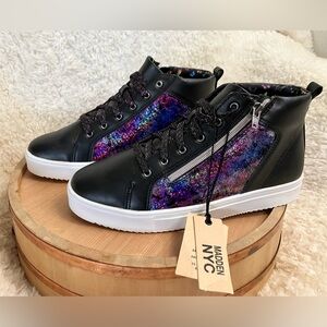 Madden NYC Women’s Black/Multicolor Sparkle  Boots Booties Size 6
